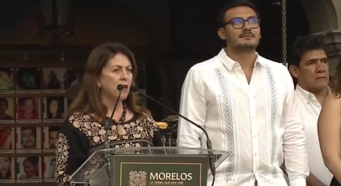 Encabeza gobernadora evento con motivo del cambio oficial de nombre &#039;Plaza de Armas General Emiliano Zapata Salazar&#039;