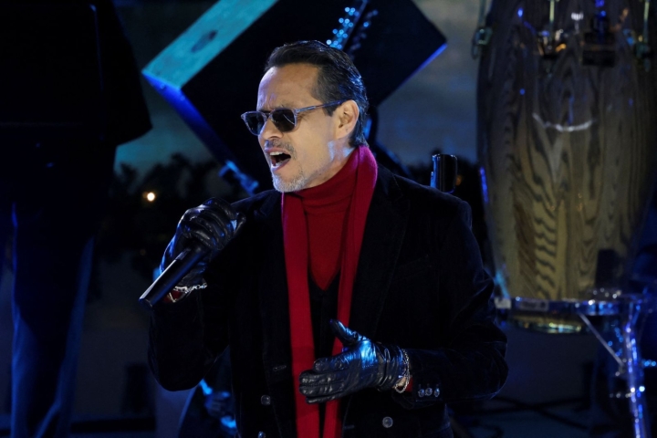 Marc Anthony deslumbra en el encendido del árbol del Rockefeller Center en Nueva York