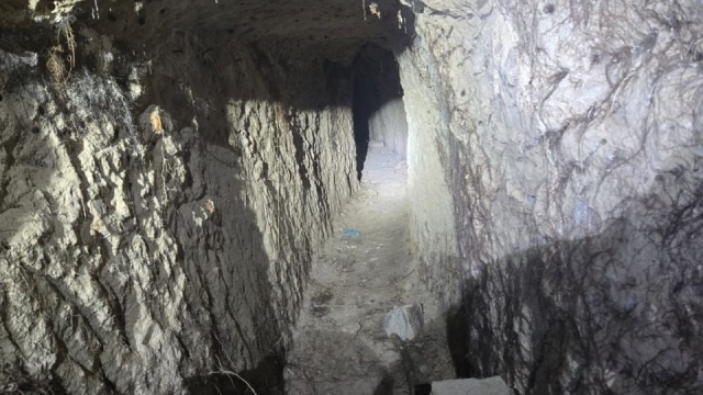 Hallan t&uacute;nel con dos tomas para robo de hidrocarburo en Tepetitl&aacute;n, Hidalgo