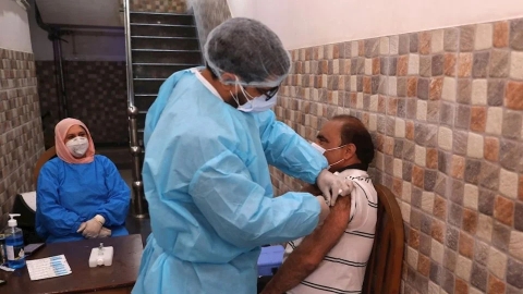 India emite alerta hospitalaria por repunte de casos de COVID-19