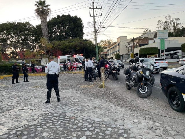 Los dos vehículos oficiales fueron llevados a un corralón.