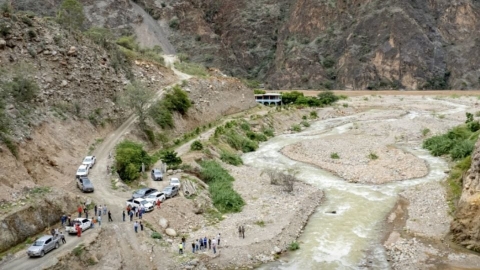 Asesinan a 13 trabajadores de una mina en Perú; fueron secuestrados hace una semana