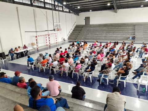 Al final sólo una planilla participó en la elección del nuevo comité sindical, que en pocos días deberá estar listo para negociar las prestaciones de este año.