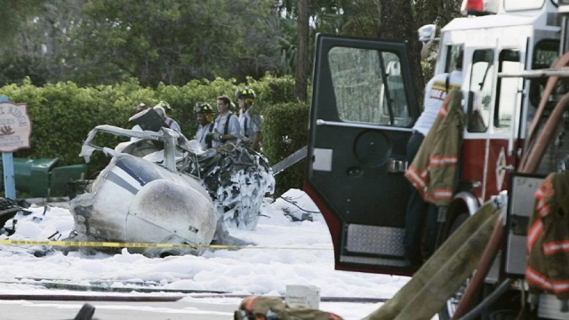 Dos muertos tras desplomarse avión en Florida con ayuda para huracán Melissa