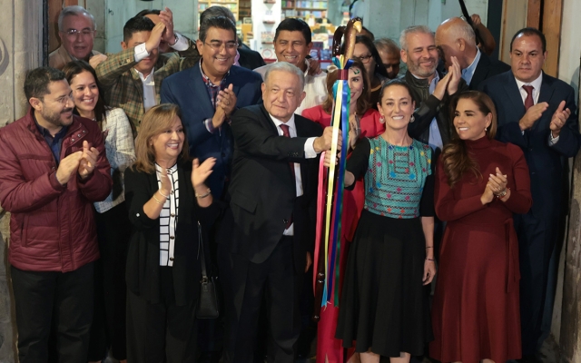 INE ordena a AMLO eliminar publicaciones del &#039;bastón de mando&#039;