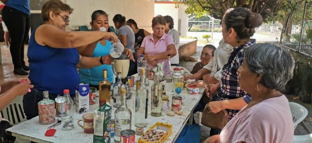 Los cursos permiten a las mujeres elaborar productos y comenzar en los negocios. Ahora pueden aspirar también a los recursos estatales del FAEDE.