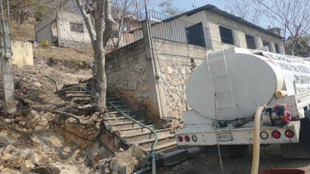 Por sequía, en Jiutepec distribuyeron agua en pipas a las familias