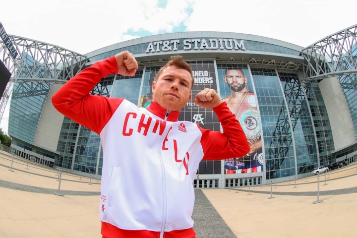 Canelo Álvarez dona dinero a fundación de niños con cáncer.