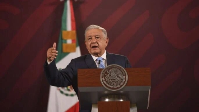 AMLO encara a la DEA y afirma que son falsos los videos sobre el fentanilo