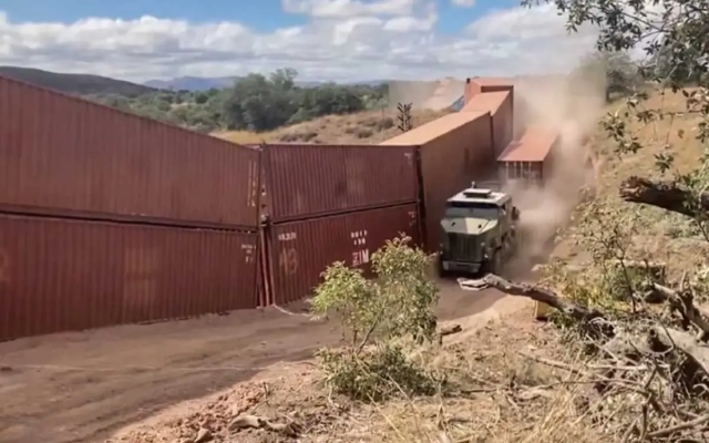 Arizona frena construcción de &#039;muro&#039; de contenedores en la frontera con México