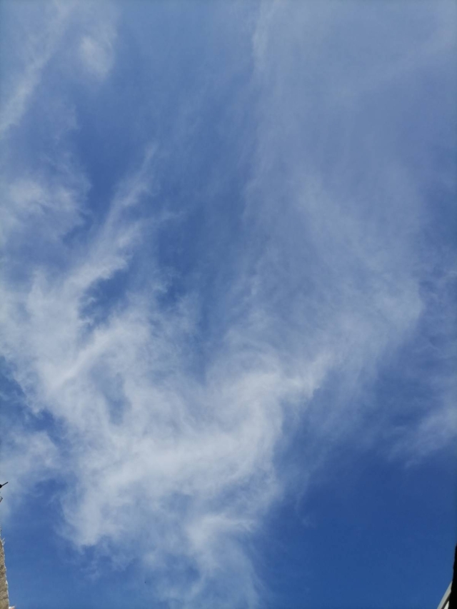 El cielo en motocicleta