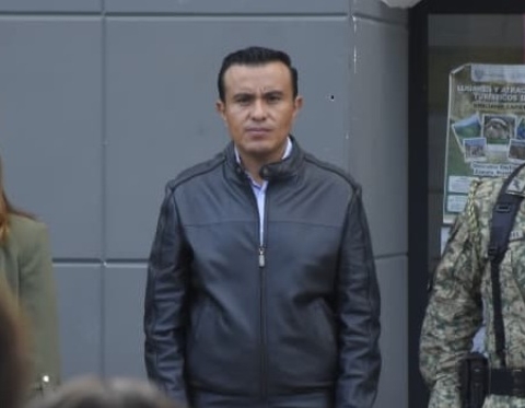 Iniciativa relacionada con el transporte aún en revisión y negociación, refiere diputado Isaac Pimentel