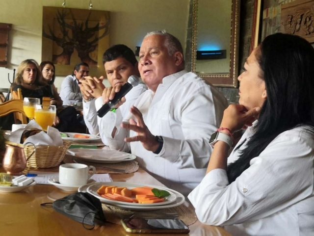 Sostiene Vega Chavaje encuentro con empresarios