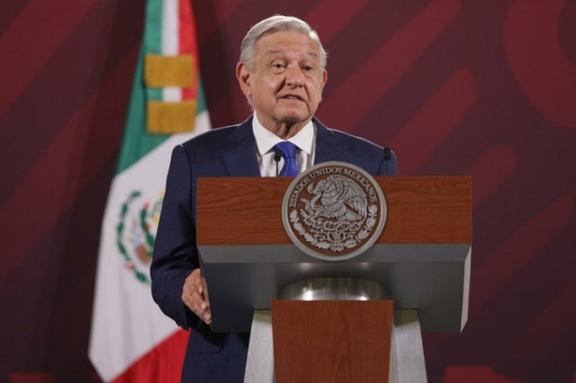 Es un timbre de orgullo que Congreso de Perú me declare persona ‘non grata’: AMLO