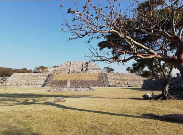 La Zona Arqueológica de Xochicalco es uno de los principales atractivos turísticos de Morelos.