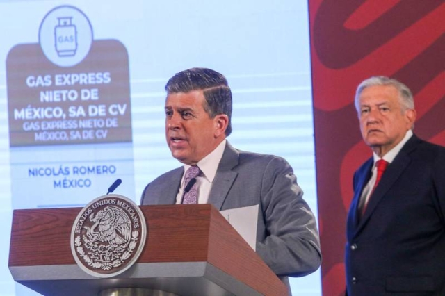 Estos son los servidores públicos que ganan más que AMLO, según Profeco