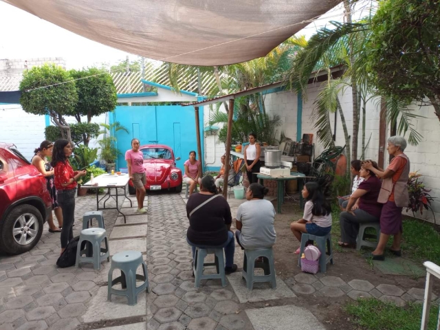 Mujeres recibieron un taller para el autoempleo.