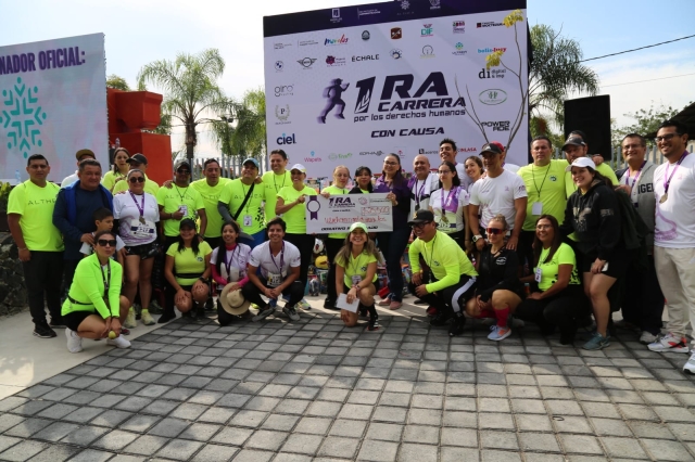 Conmemora Secretaría de Administración 75 aniversario de la Declaración Universal de los Derechos Humanos con carrera de 21K