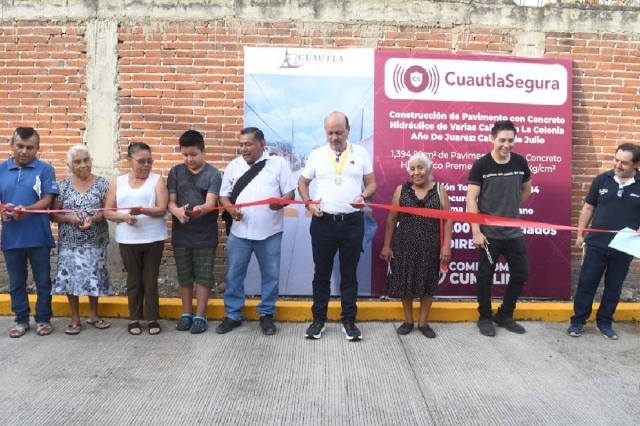 Autoridades municipales y pobladores de la calle inauguraron la obra.