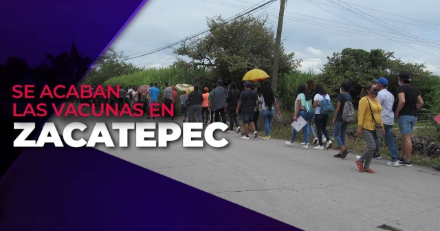 Gran demanda de la vacuna anticovid tuvo ayer en Zacatepec por parte de los jóvenes de 18 a 29 años, cuya fila le dio la vuelta a la calzada del Tecnológico.