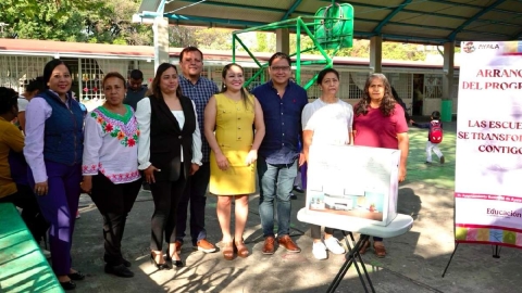 Aspectos de la ceremonia del inicio del programa.