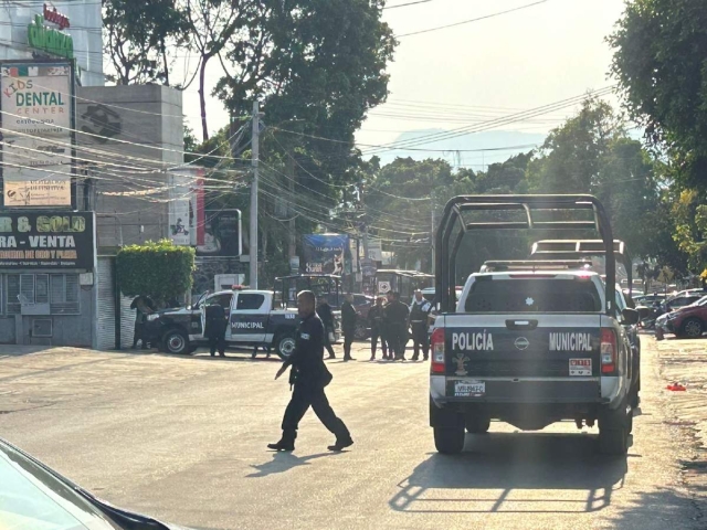 La víctima quedó sin vida a bordo de un auto.