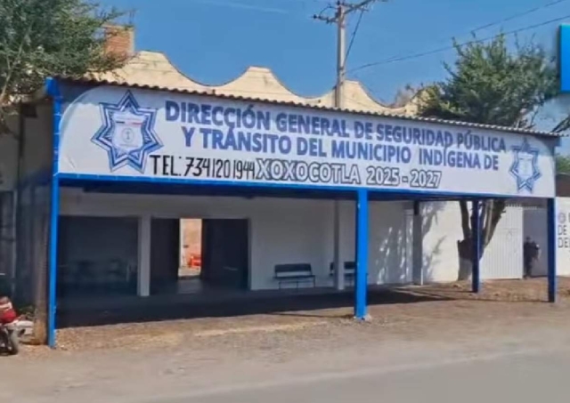 Polic&iacute;as de Xoxocotla denuncian adeudo de segunda parte del aguinaldo