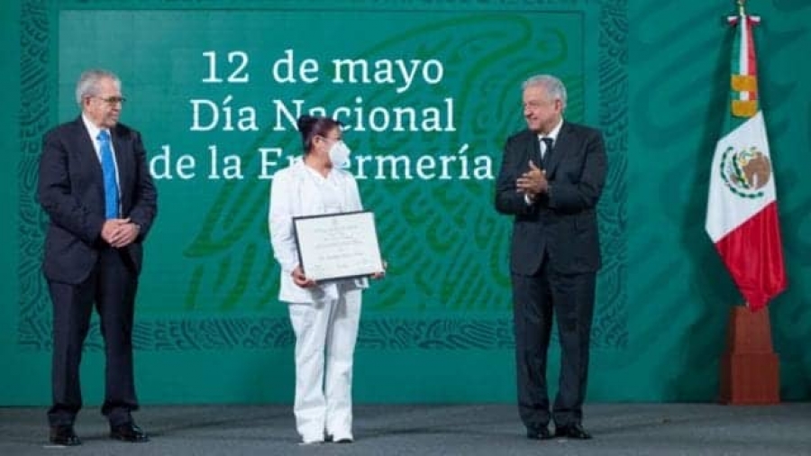 AMLO celebra nuevo Día de la Enfermera: ‘han sido heroínas’