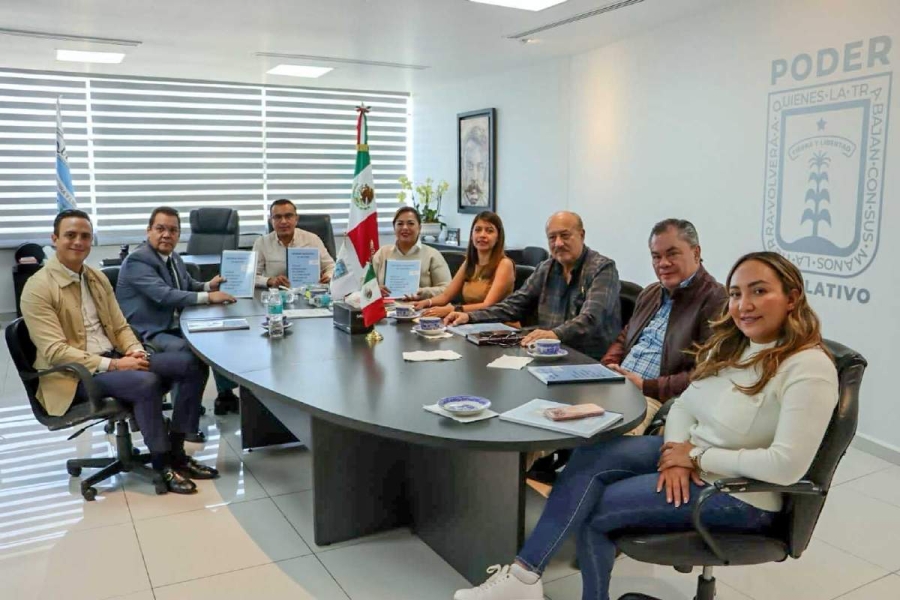 Presenta fiscalía anticorrupción informe al Congreso