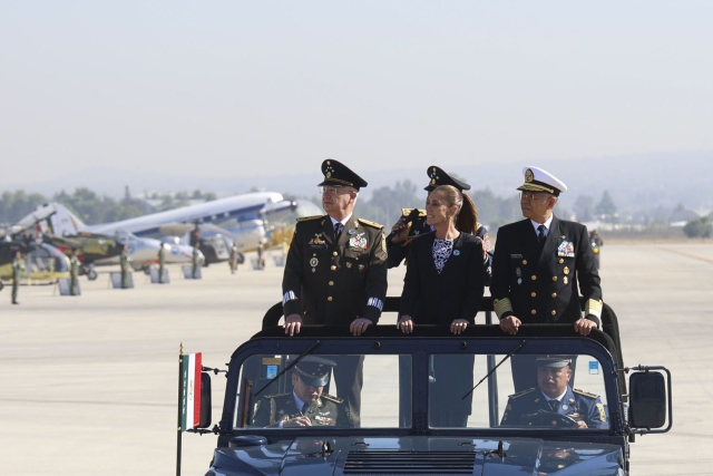 Sheinbaum reafirma defensa de la soberan&iacute;a en 111 aniversario de la Fuerza A&eacute;rea