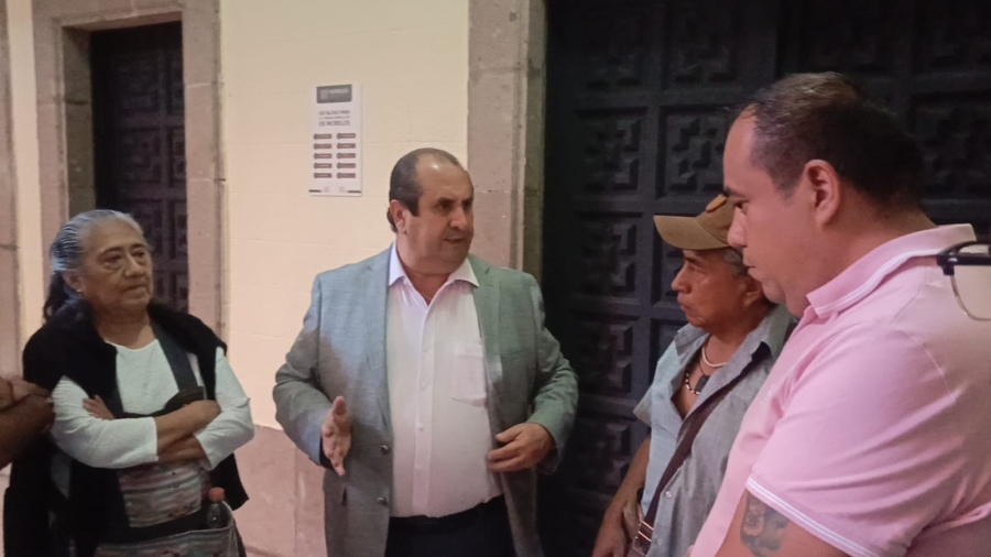 Solicitan comerciantes del mercado ALM fecha de entrega de locales concluidos