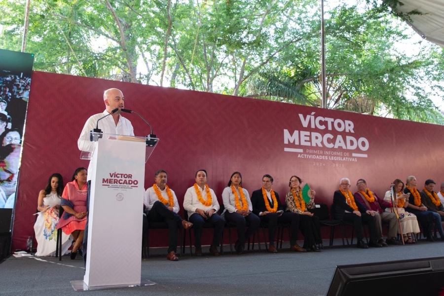 Asiste Edgar Maldonado al primer informe de actividades legislativas del senador Víctor Mercado Salgado