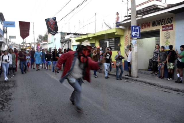 El día que los mototocos bajaron de Huautla