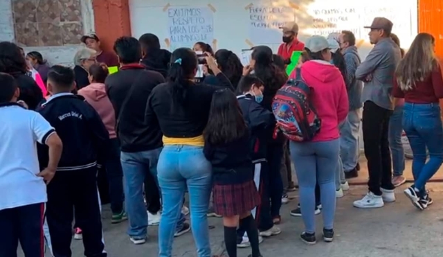 Demandan el cese de maestro en escuela de Jiutepec