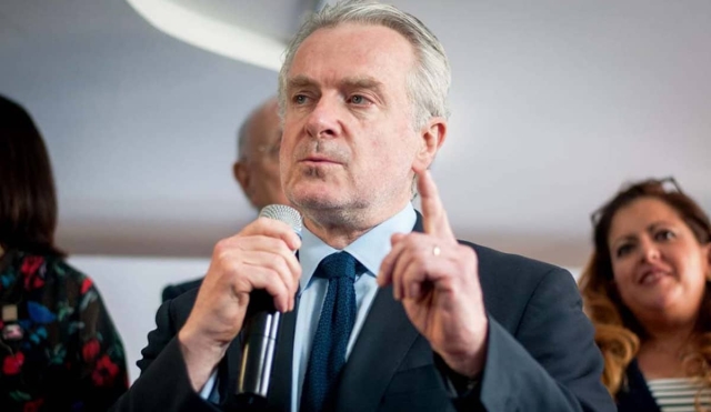 Santiago Creel ofrece apoyo legal a periodistas contra “hostigamiento” de AMLO