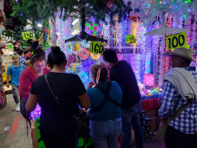 No hay espacio para tianguis navideño en el ALM, ratifican