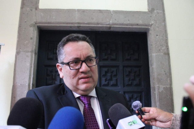 Armando Hern&aacute;ndez  del Fabro refiri&oacute; que el encarecimiento de tr&aacute;mites legales impide que muchas familias formalicen la propiedad de su patrimonio.