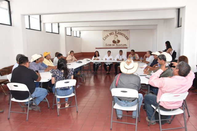 Realizan tercera reunión de COMUNDERS en casa ejidal de Acatlipa