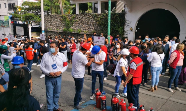 Se realiza Simulacro de sismo en Ayuntamiento de Cuernavaca