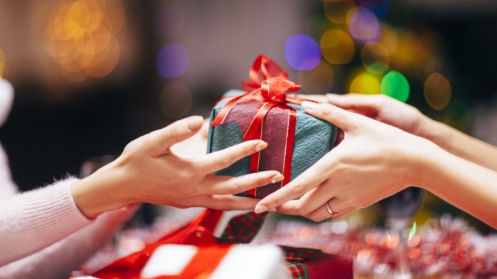 Innovación en intercambios: 5 ideas de regalos económicos y memorables