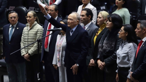 Alejandro Gertz Manero rinde protesta tras ser ratificado como embajador