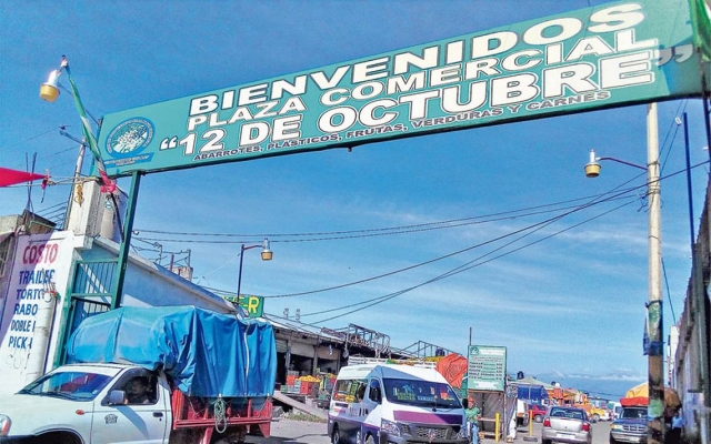 Falleció al caerse de su camioneta