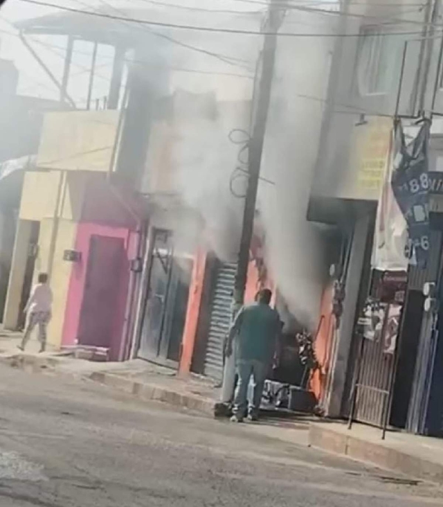 Ayer no se revelaron las causas del incendio.
