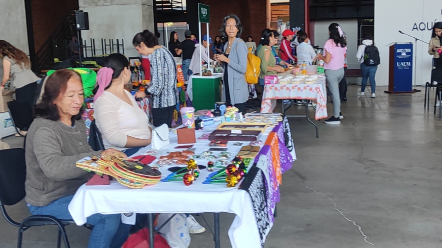 Llevan a cabo en la UAEM encuentro 'Aquí estamos mujeres'