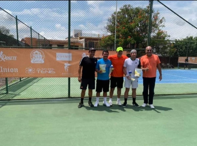 Chris Lectcher superó en la final en dos sets (6/2) al tenista de Morelos Fabián Lara, el pasado domingo en el club Burgos, sede del torneo profesional AMTP.