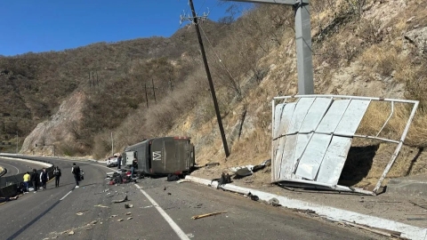 Reportan accidente de la banda de Memo Garza, ex vocalista de La Adictiva, sin lesiones graves
