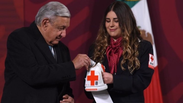 AMLO da inicio a la Colecta Nacional de la Cruz Roja