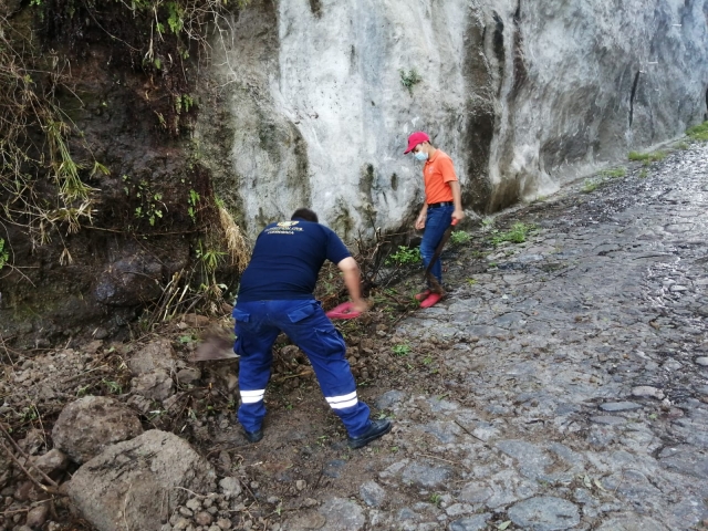 Atiende PC Cuernavaca deslave en la colonia Club de Golf