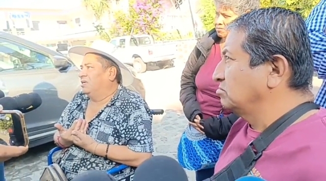 Colectivos de personas con discapacidad piden regular al comercio en v&iacute;a p&uacute;blica