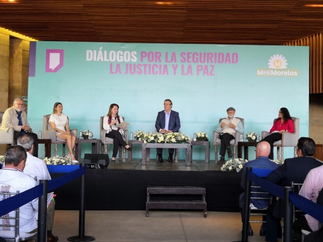 Segundo día del foro &#039;Diálogos por la Seguridad, la Justicia y la Paz&#039;